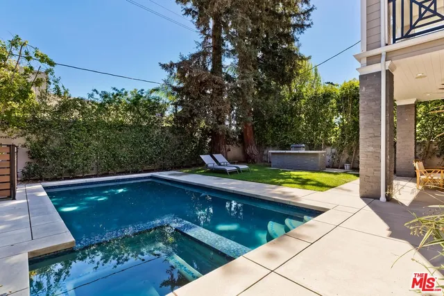 a house view with a outdoor space
