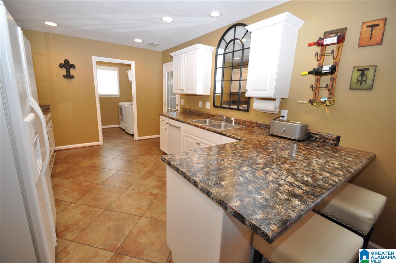 182 Silverstone Lane Alabaster, AL 35007 - Photo 5 of 21