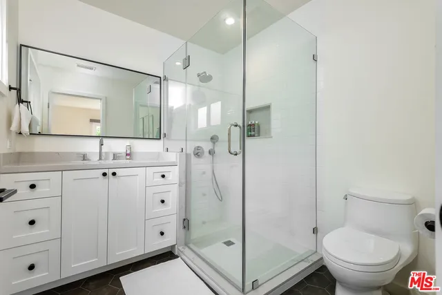 $12,100 | 527 South Bentley Avenue, Los Angeles, CA 90049