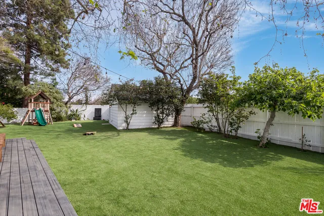 $12,100 | 527 South Bentley Avenue, Los Angeles, CA 90049