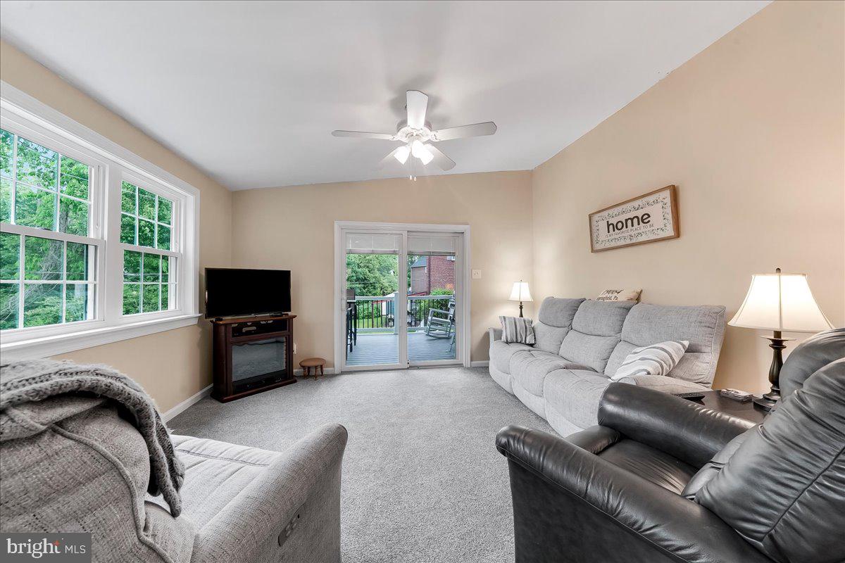 345 Holt Lane Springfield, PA 19064 - Photo 12 of 38 Bright and inviting living space.
