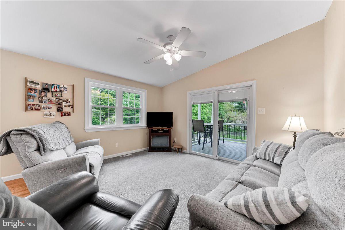 345 Holt Lane Springfield, PA 19064 - Photo 13 of 38 Bright and inviting living space.