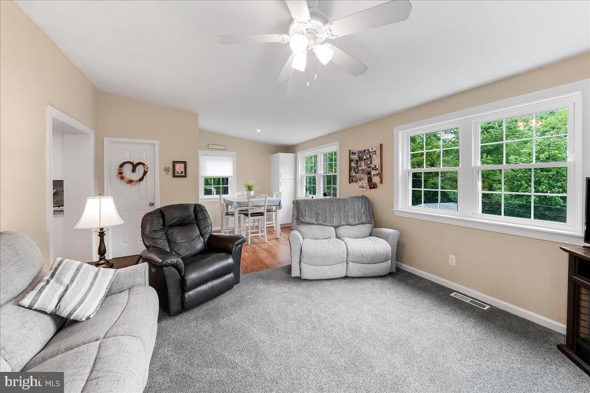 345 Holt Lane Springfield, PA 19064 - Photo 14 of 38 Bright and inviting living space.