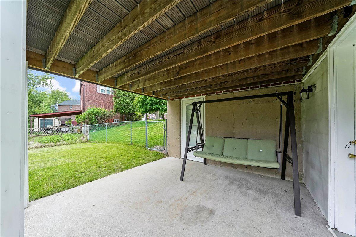 345 Holt Lane Springfield, PA 19064 - Photo 30 of 38 Covered patio