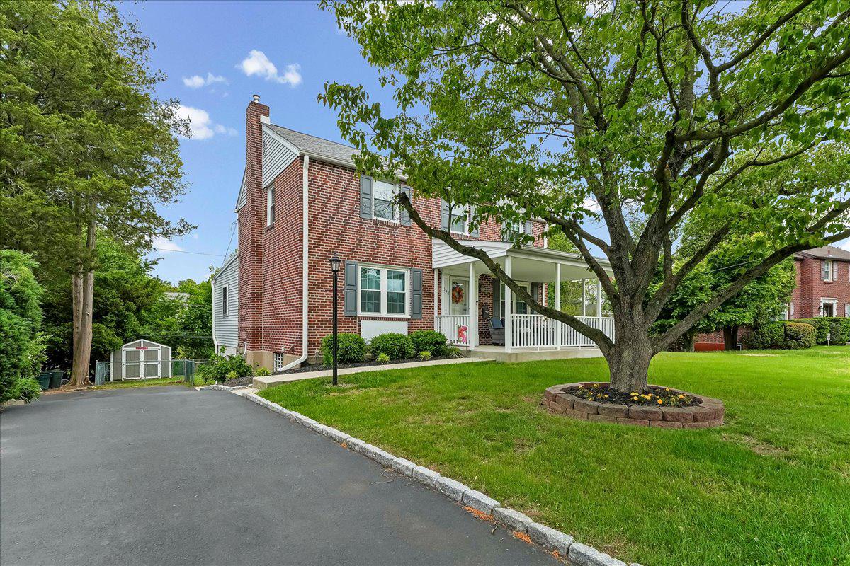 345 Holt Lane Springfield, PA 19064 - Photo 34 of 38 View from the stree