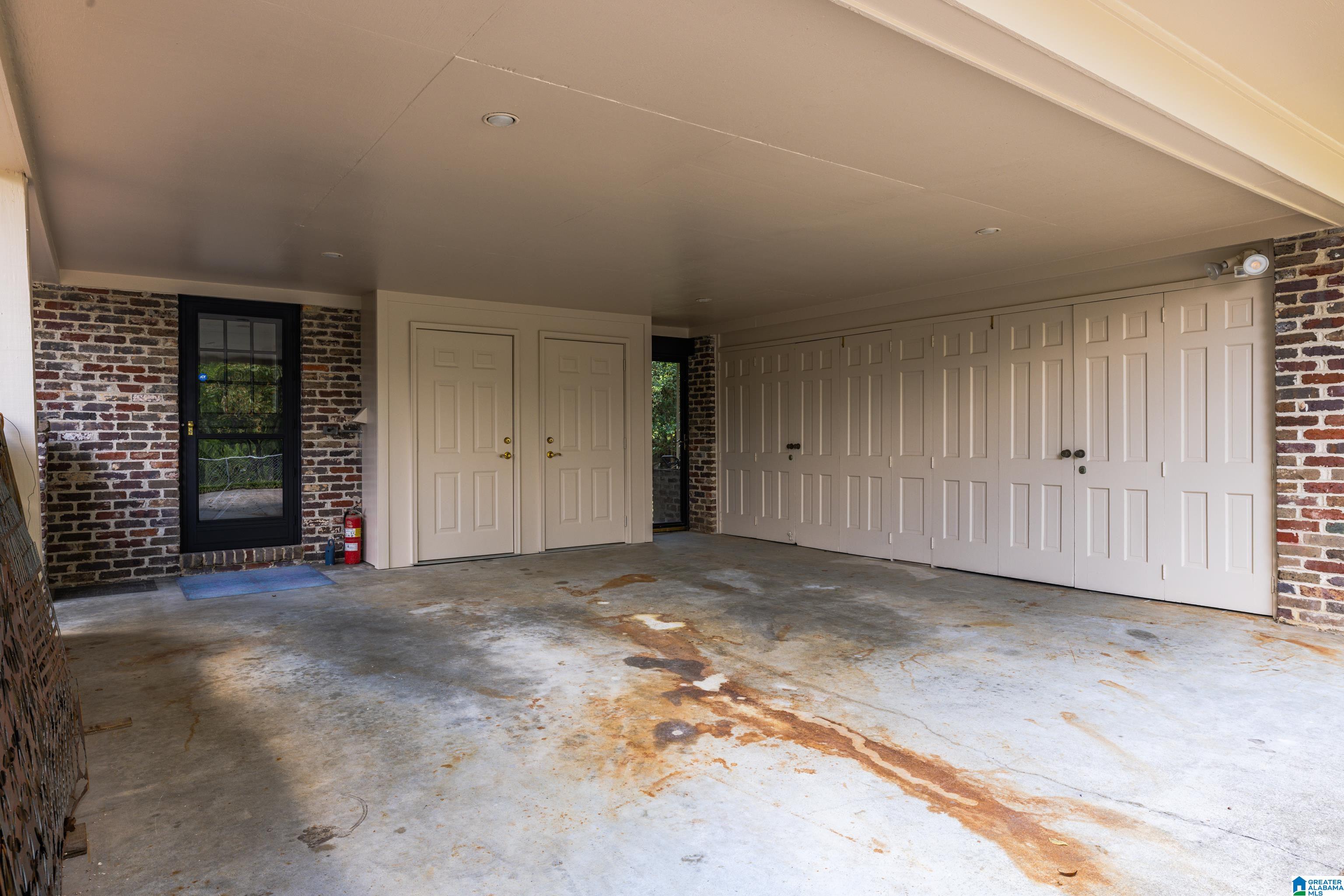 3404 North Woodridge Road Birmingham, AL 35223 - Photo 60 of 76