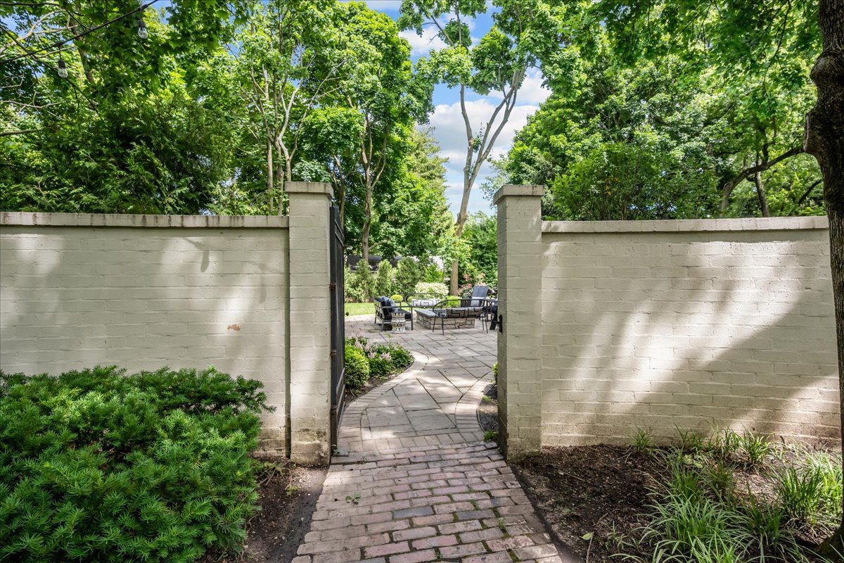 605 Arbor Vitae Road Winnetka, IL 60093 - Photo 73 of 84