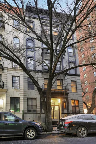 $1,100,000 | 203 West 102nd Street, Unit 5F | Upper West Side