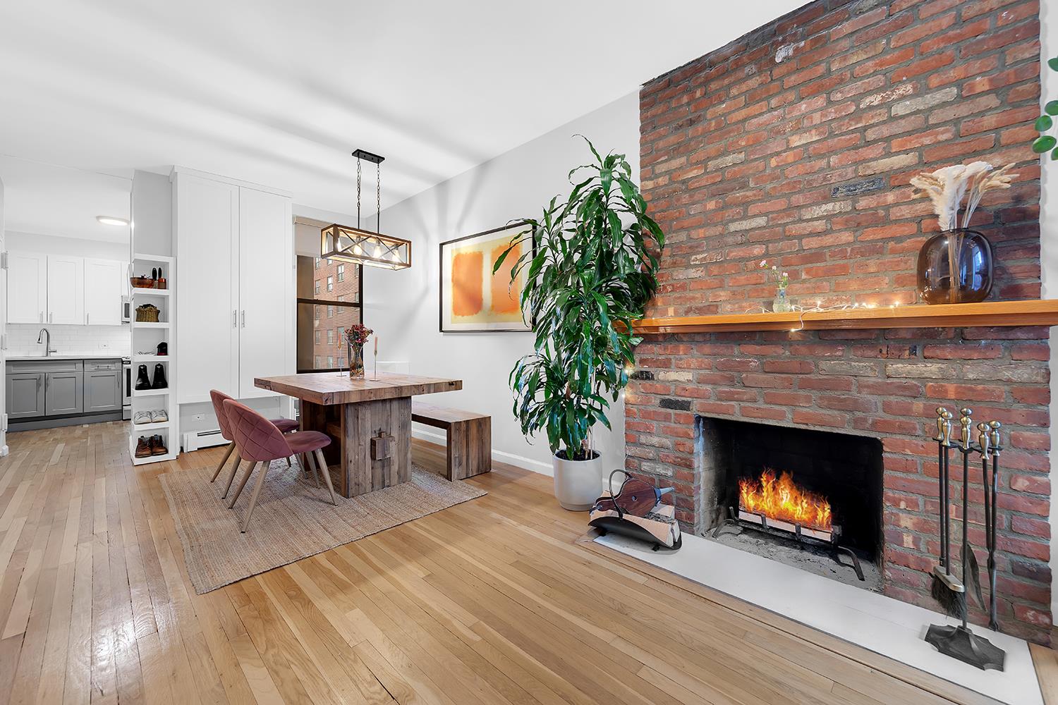 203 West 102nd Street, Unit 5F Manhattan, NY 10025 - Photo 3 of 11