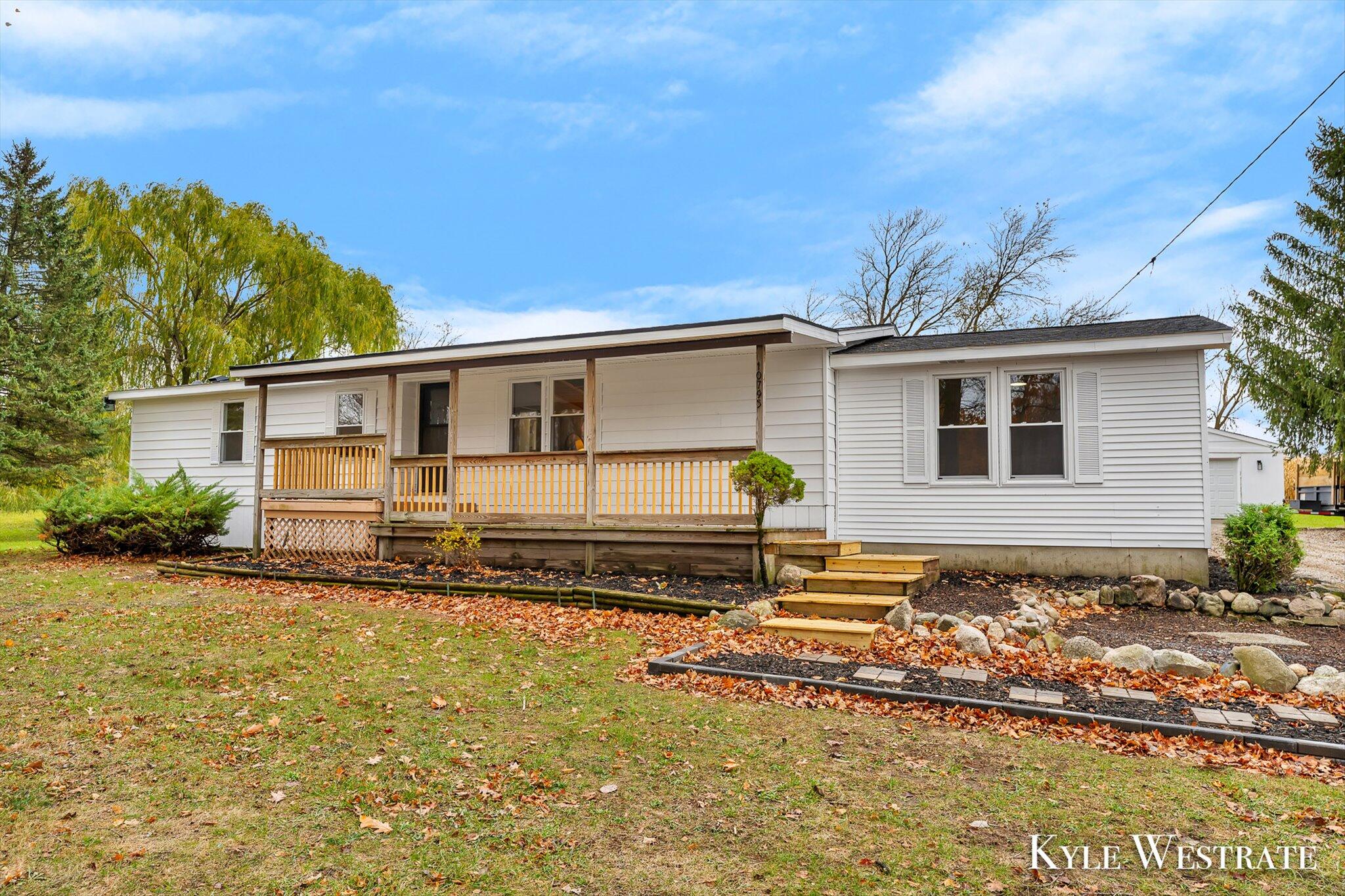 10795 West Garbow Road Middleville, MI 49333 - Photo 1 of 31 34-AIV00195