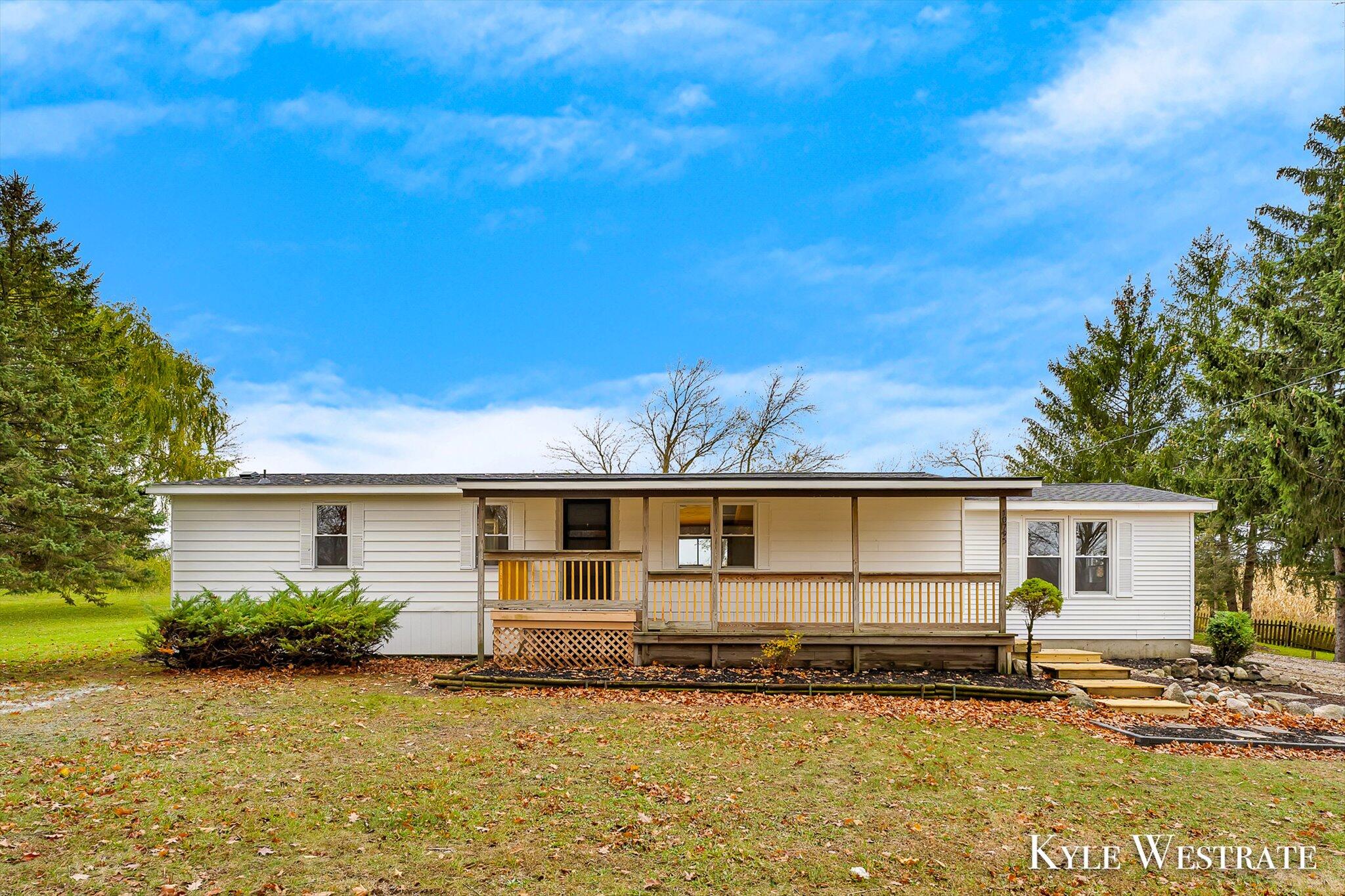 10795 West Garbow Road Middleville, MI 49333 - Photo 2 of 31 32-AIV00192-2