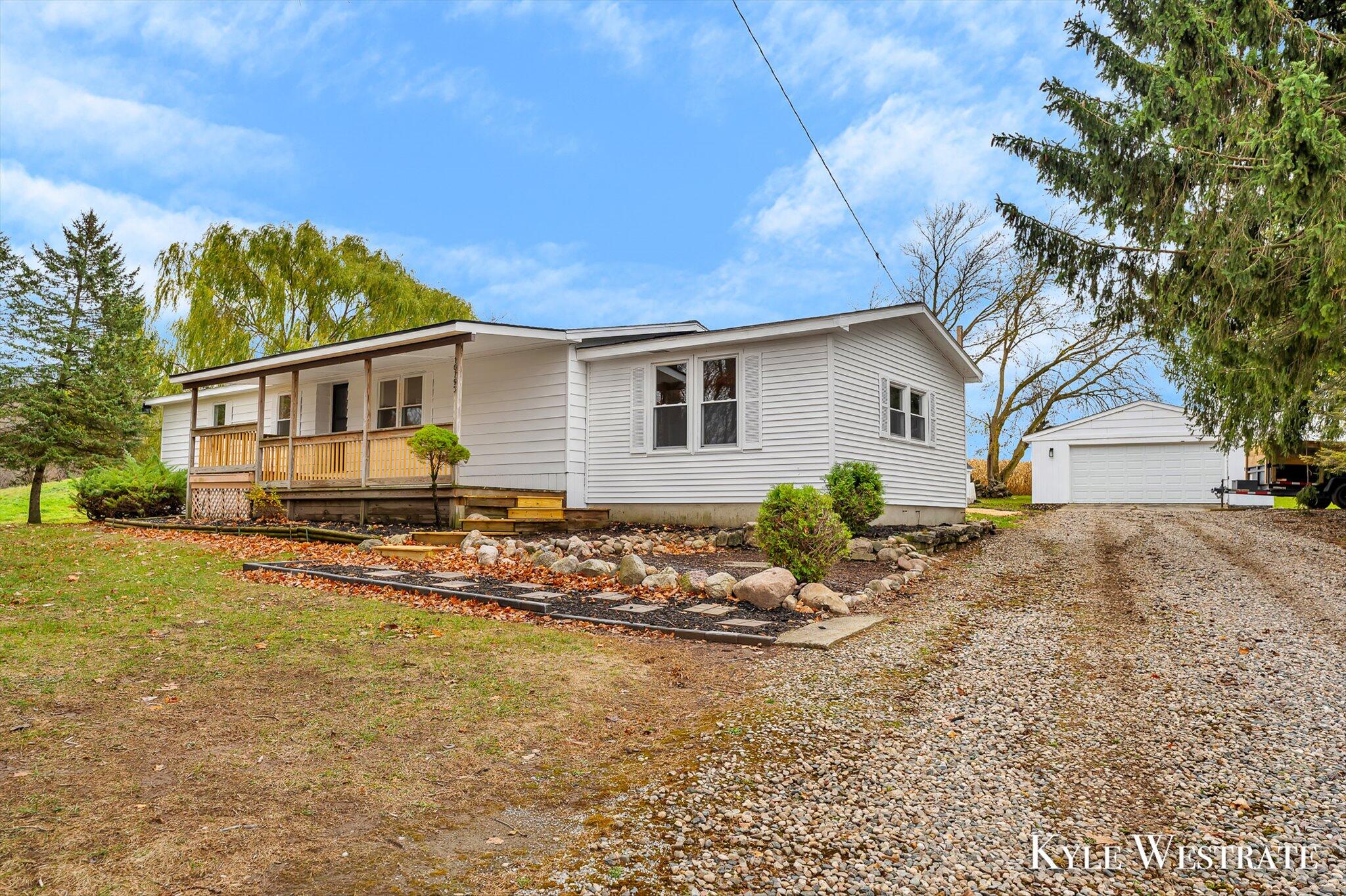 10795 West Garbow Road Middleville, MI 49333 - Photo 4 of 31 31-AIV00180