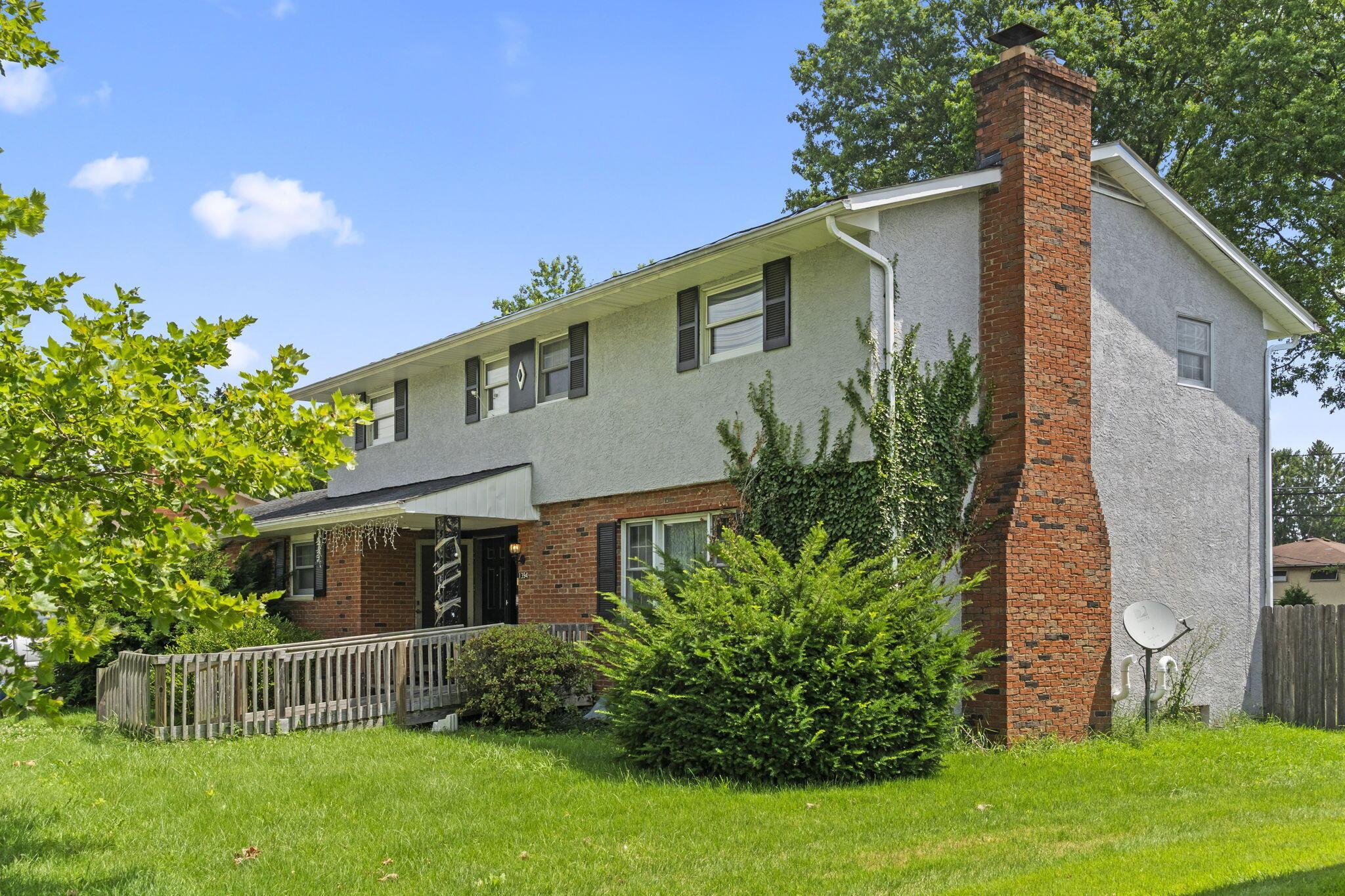 1394 Yorktown Road Columbus, OH 43232 - Photo 5 of 6 5-web-or-mls-DSC07480