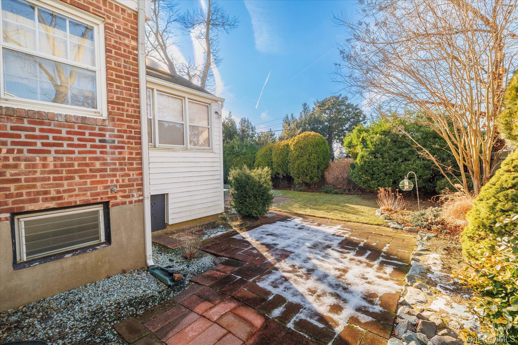 148 Amherst Road Valley Stream, NY 11581 - Photo 15 of 23