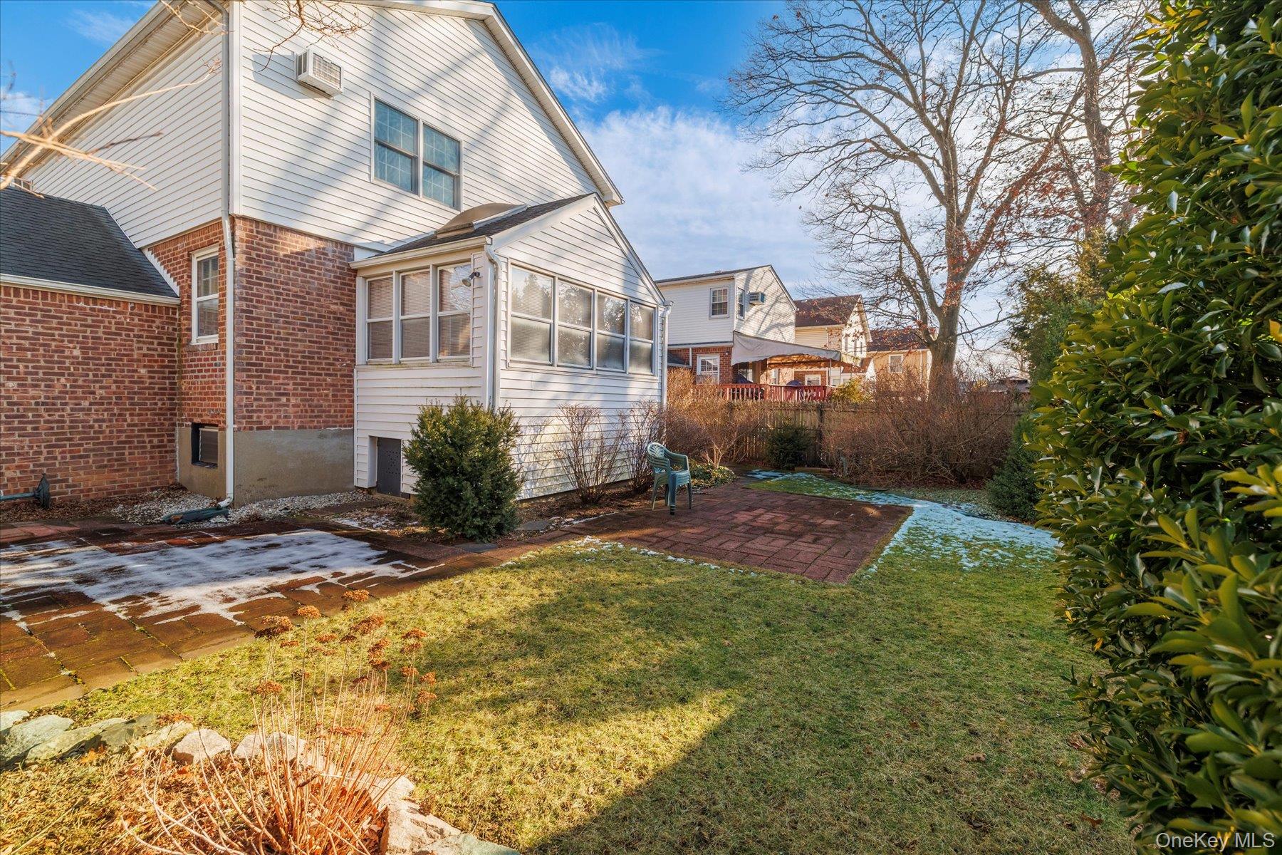 148 Amherst Road Valley Stream, NY 11581 - Photo 19 of 23