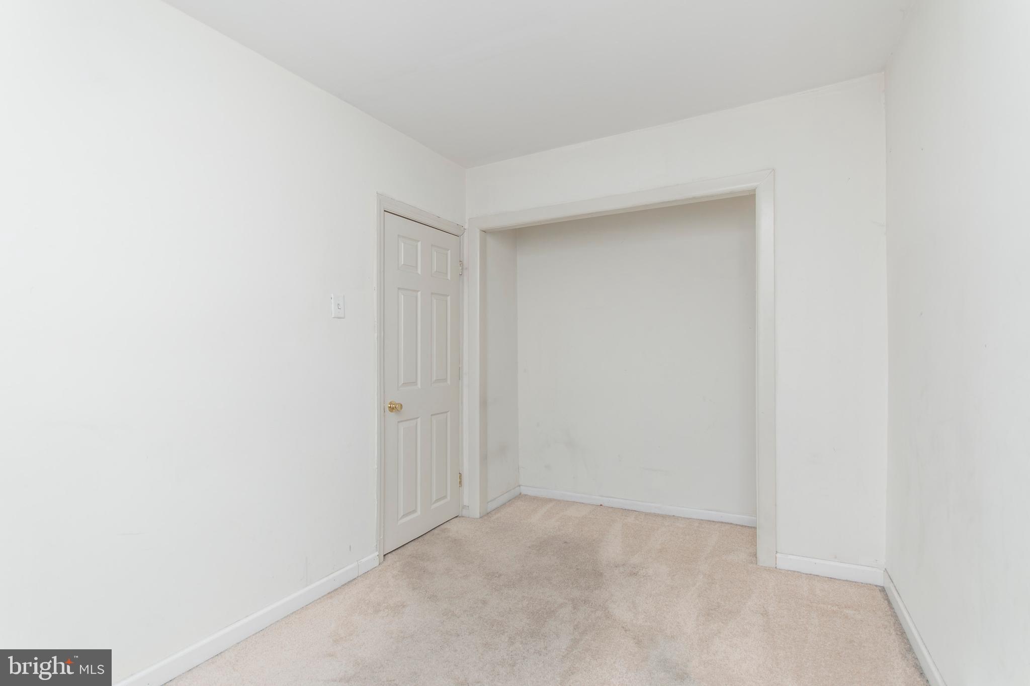 6525 Saybrook Avenue Philadelphia, PA 19142 - Photo 8 of 17
