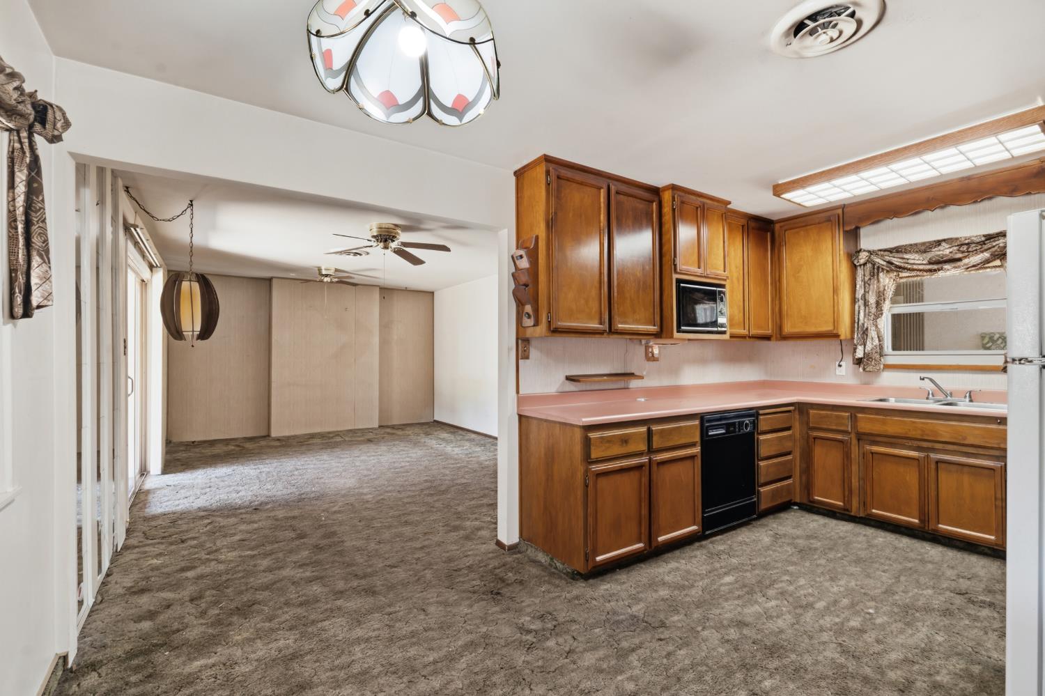 1908 Cindy Avenue Modesto, CA 95350 - Photo 8 of 21