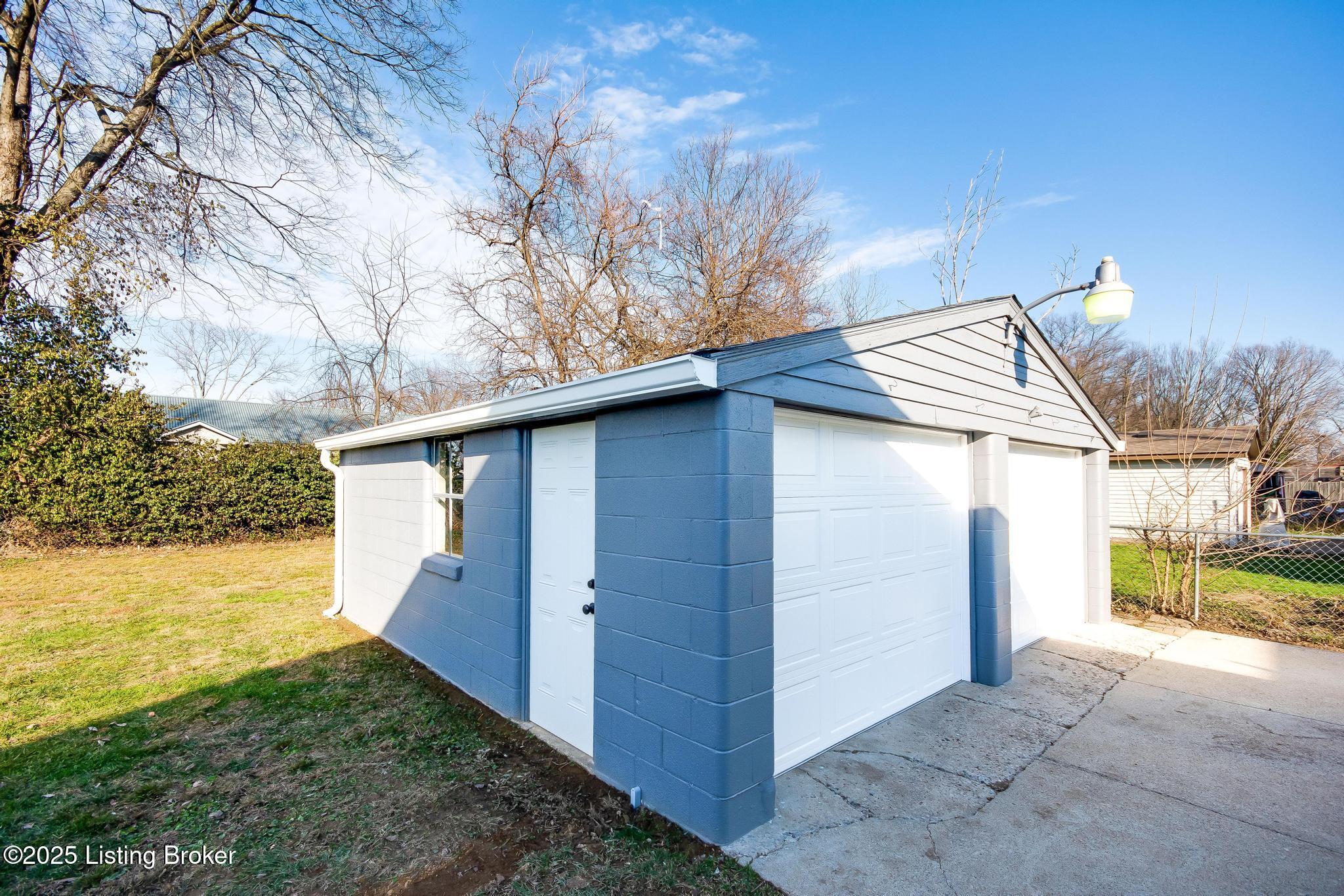 1011 Reeves Road Louisville, KY 40219 - Photo 36 of 39 1011_Reeves_Rd_40219_803