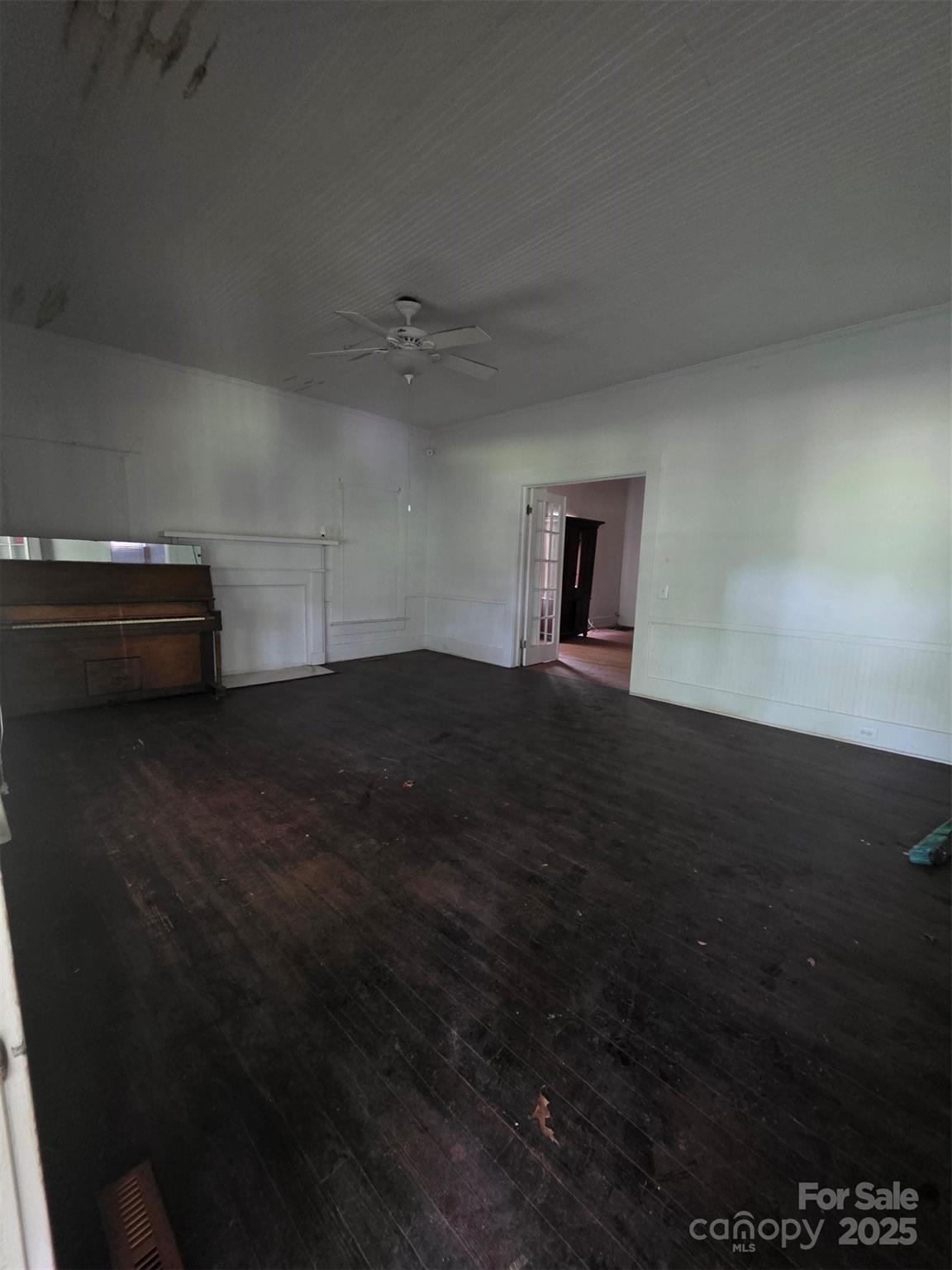 330 Plank Road Wadesboro, NC 28170 - Photo 21 of 23 a view of a livingroom with an empty space and a window