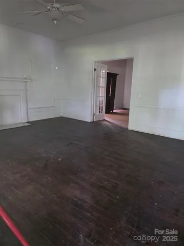 a view of a room with an empty space