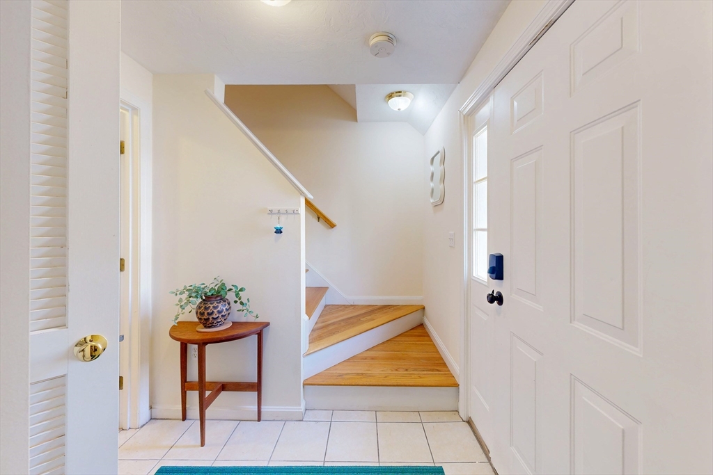 995 Trapelo Road, Unit 3 Waltham, MA 02452 - Photo 20 of 30