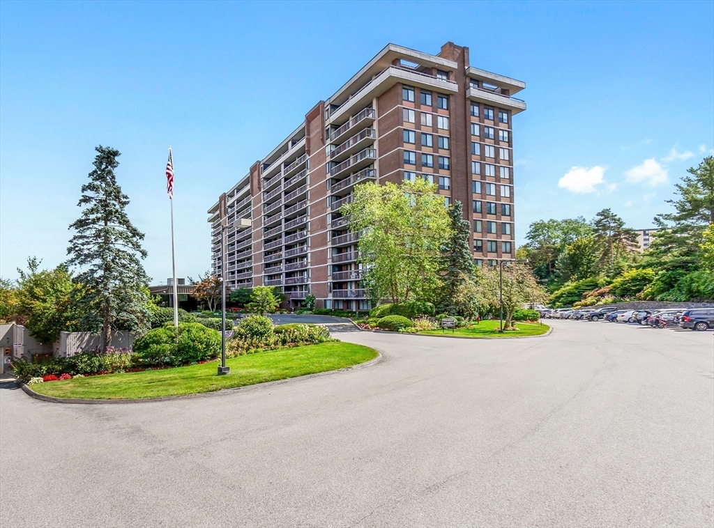 40 Village Road, Unit 1601 Middleton, MA 01949 - Photo 2 of 38