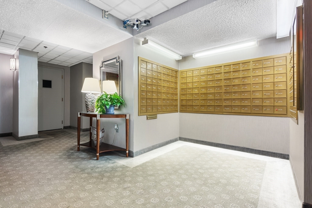 40 Village Road, Unit 1601 Middleton, MA 01949 - Photo 8 of 38 a view of an empty room with a window