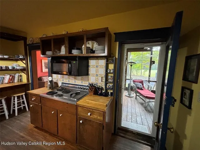 $2,500 | 123 Plains Road, New Paltz, NY 12561