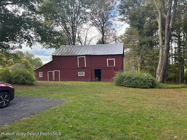 $2,500 | 123 Plains Road, New Paltz, NY 12561
