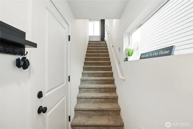 a view of entryway and hall