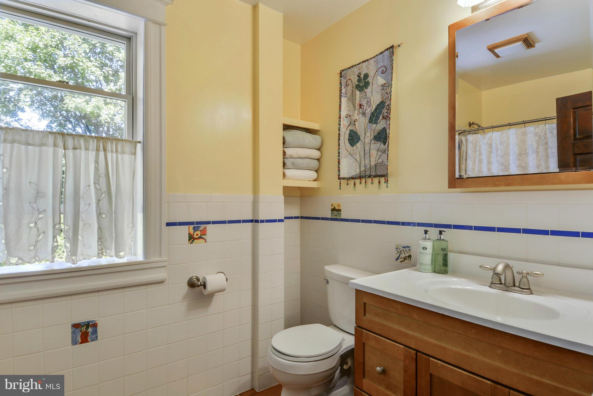 727 Chesapeake Avenue Silver Spring, MD 20910 - Photo 17 of 29 Bath2