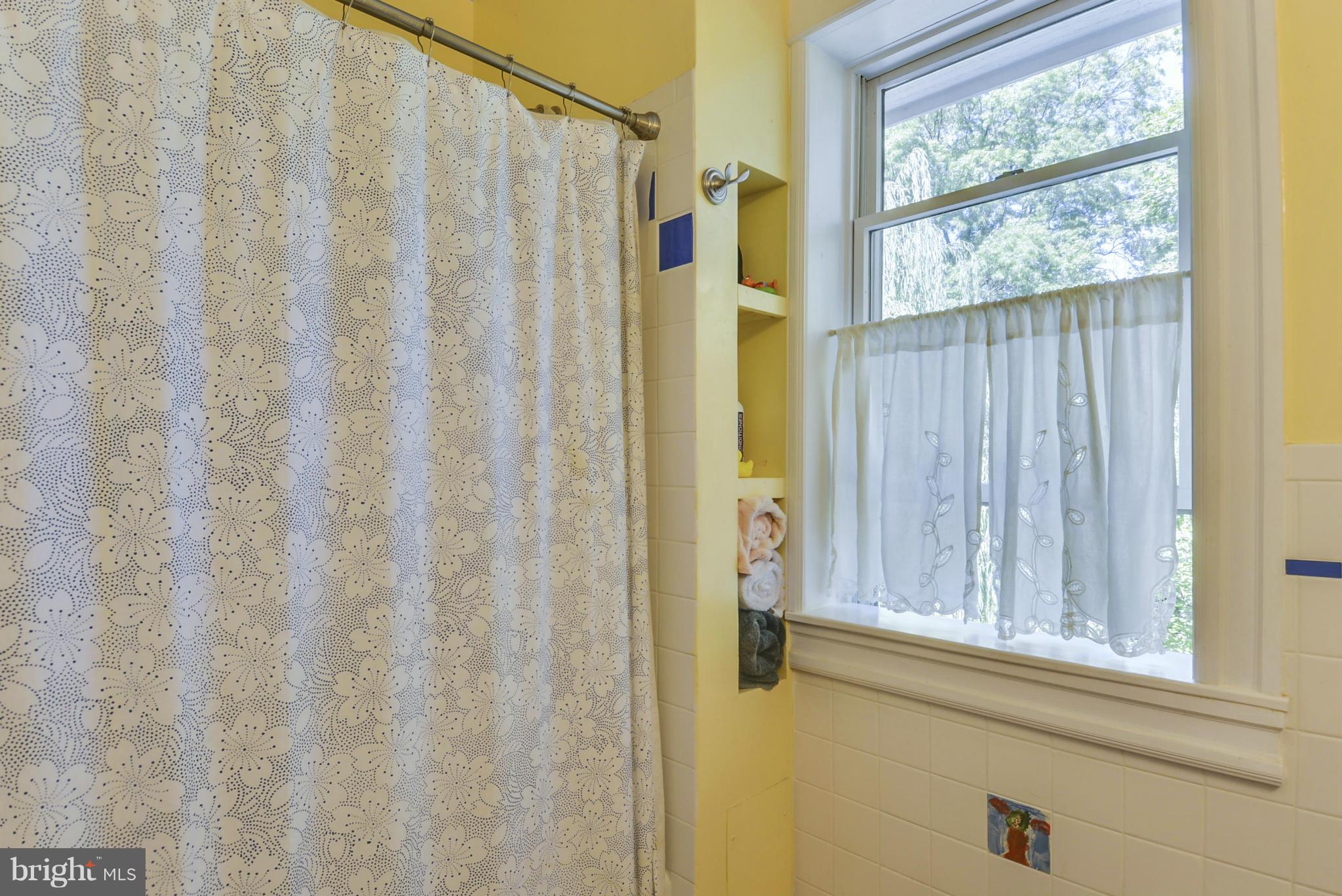 727 Chesapeake Avenue Silver Spring, MD 20910 - Photo 18 of 29 Bath2