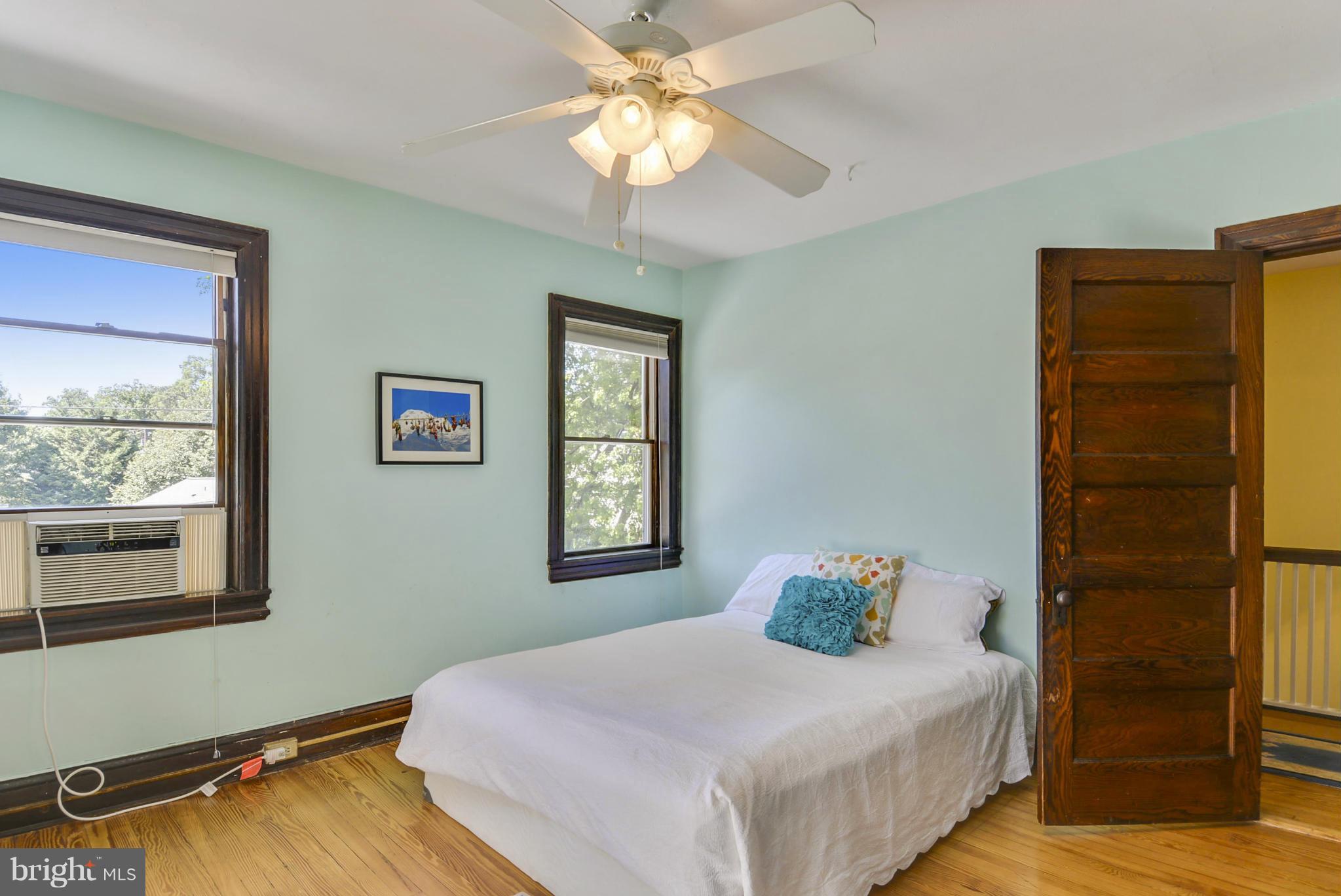 727 Chesapeake Avenue Silver Spring, MD 20910 - Photo 20 of 29 Bedroom2