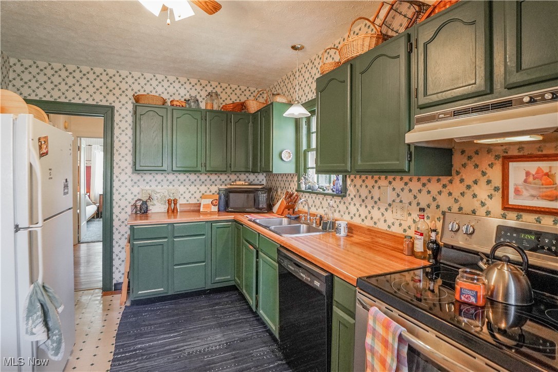 1415 Inwood Road Alliance, OH 44601 - Photo 12 of 41 Kitchen