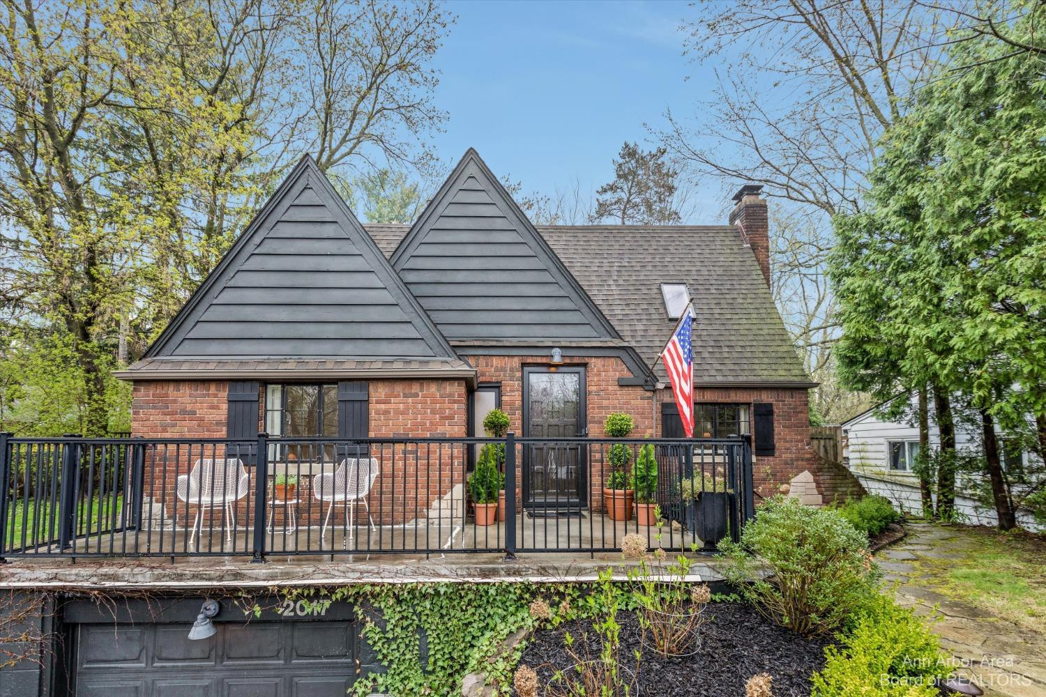 2017 Ferdon Road Ann Arbor, MI 48104 - Photo 2 of 37 Photo 2