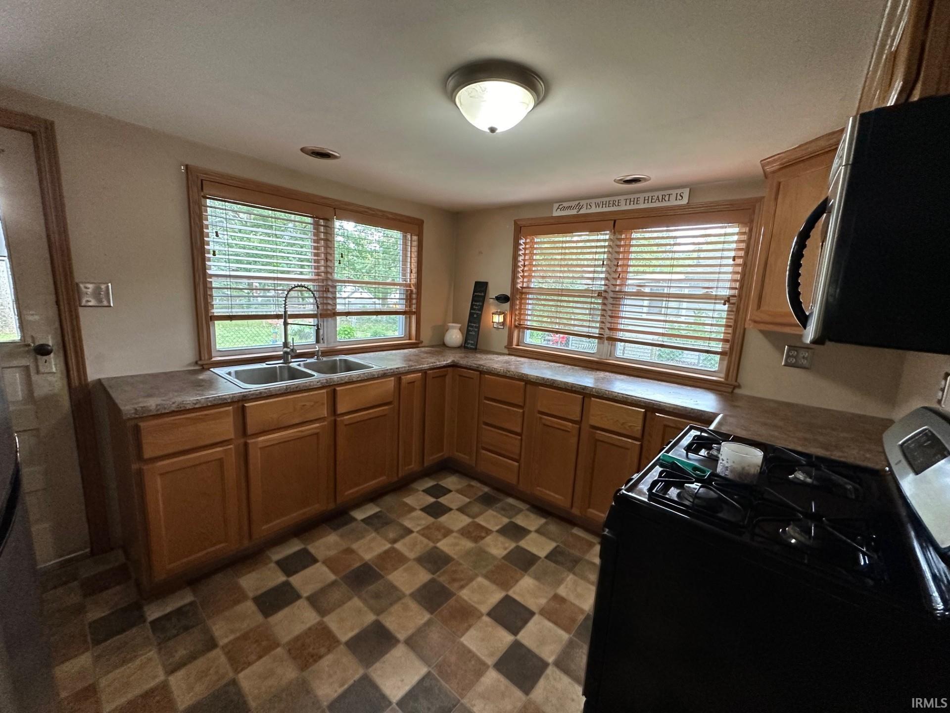 7798 North Topinabee Road Walkerton, IN 46574 - Photo 8 of 20 Gallery Image 8