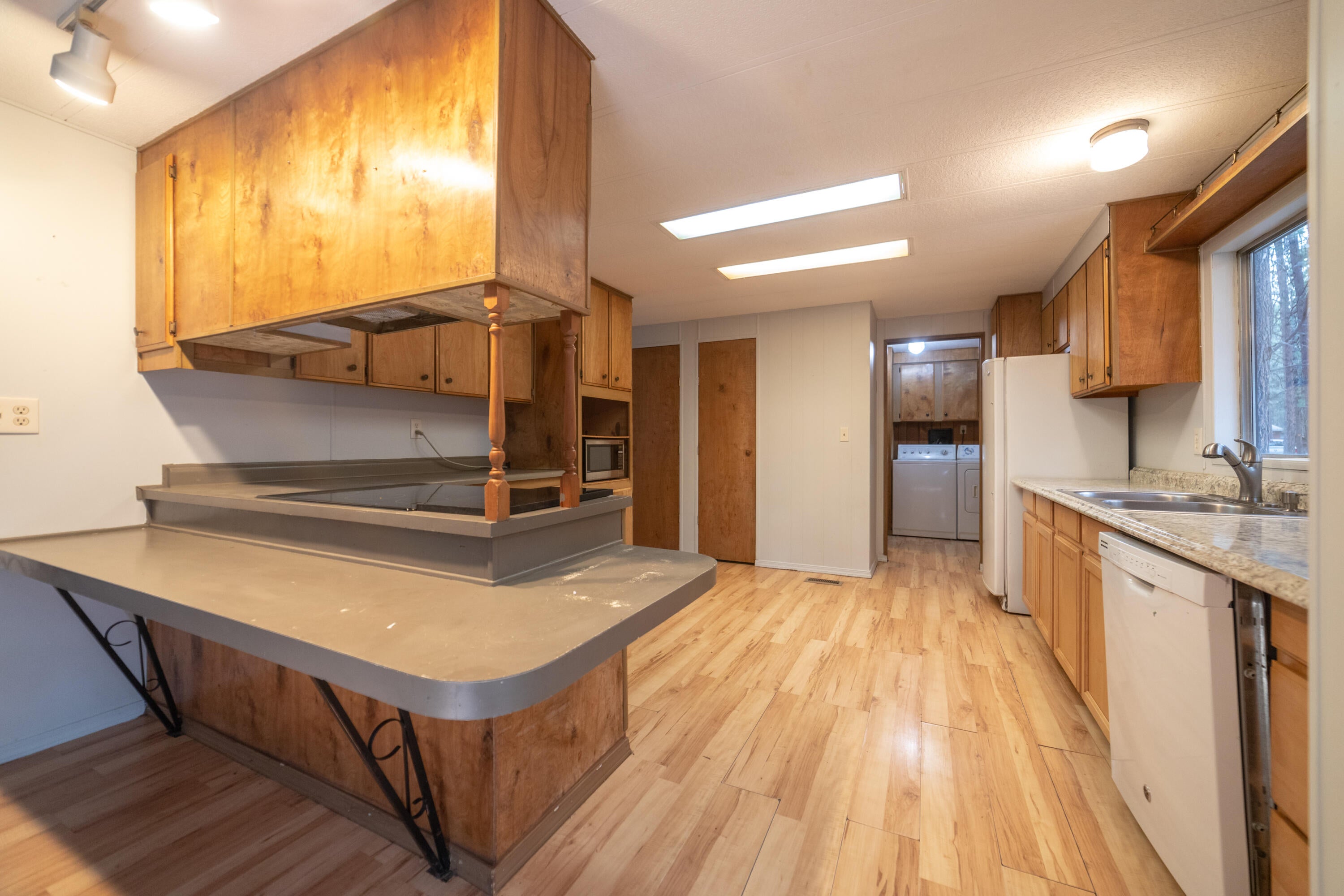 60186 Agate Road Bend, OR 97702 - Photo 20 of 57 Z-20