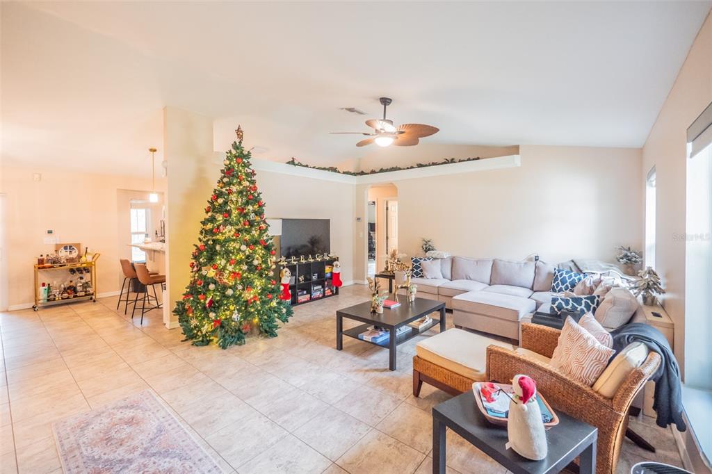 7035 Southwest 136th Court Road Ocala, FL 34481 - Photo 4 of 46