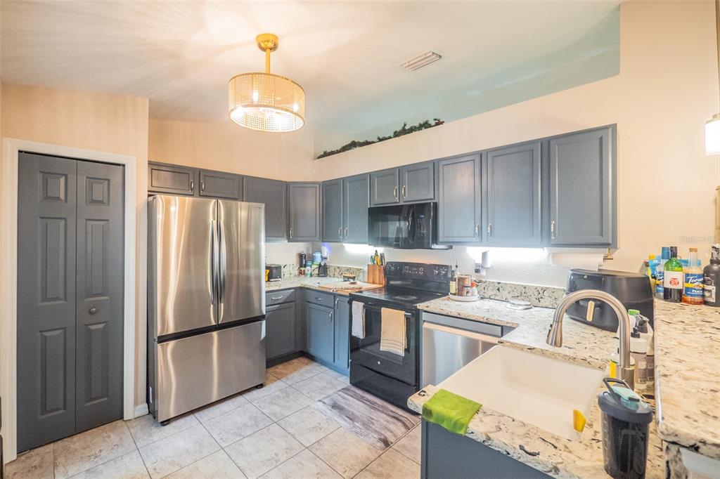 7035 Southwest 136th Court Road Ocala, FL 34481 - Photo 9 of 46