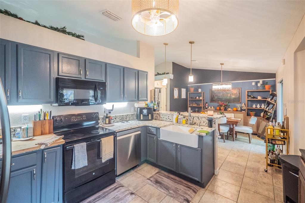 7035 Southwest 136th Court Road Ocala, FL 34481 - Photo 10 of 46