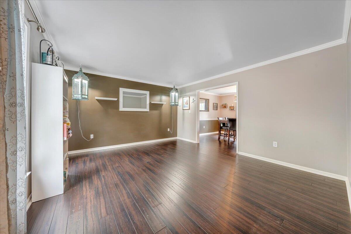 3702 Winding Way Road Southwest Roanoke, VA 24015 - Photo 9 of 80 009-MIB02174