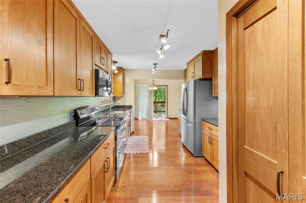 8332 Maple Grove Road Troy, IL 62294 - Photo 7 of 50 Gallery Image 7