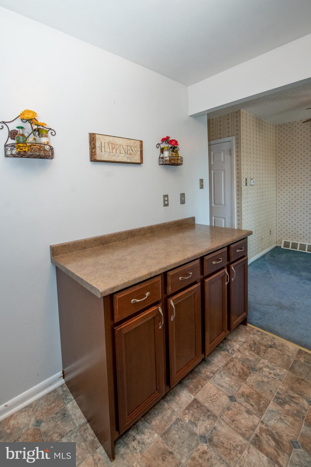 10200 East Keswick Road Philadelphia, PA 19114 - Photo 10 of 33 Gallery Image 10