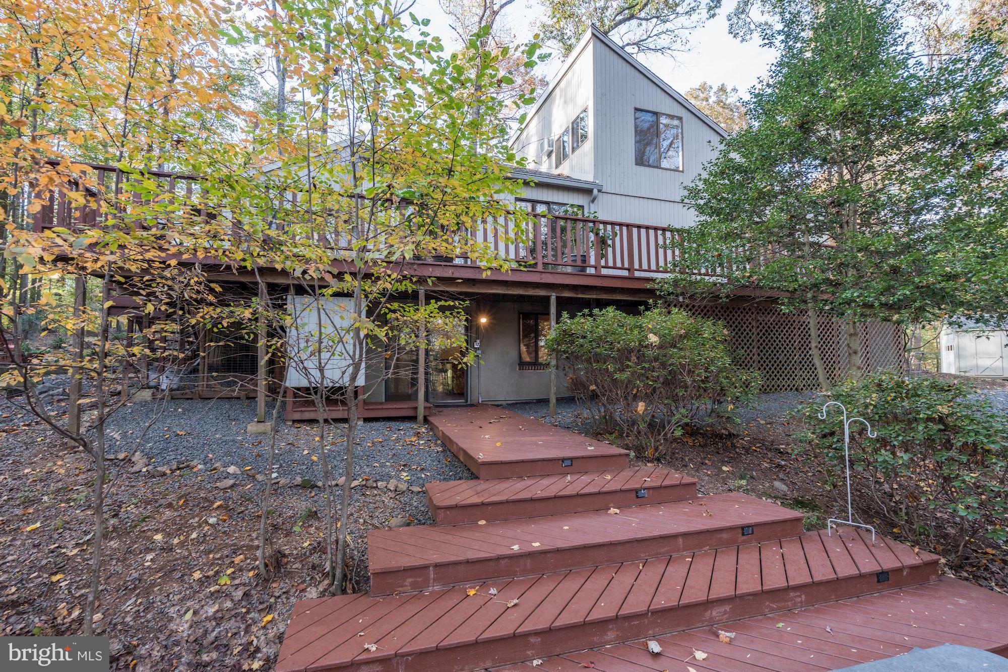 9205 Potomac Ridge Road Great Falls, VA 22066 - Photo 24 of 32 Gallery Image 24