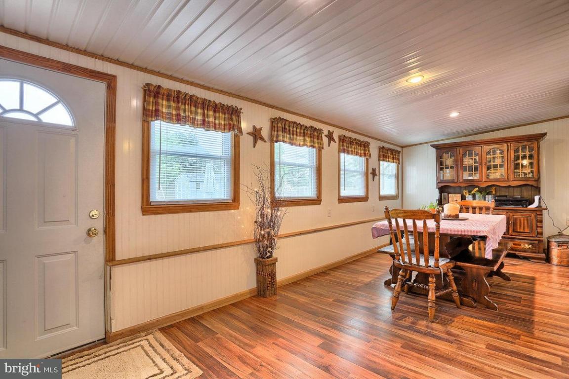 123 Oakview Road Lancaster, PA 17602 - Photo 13 of 32 Gallery Image 13