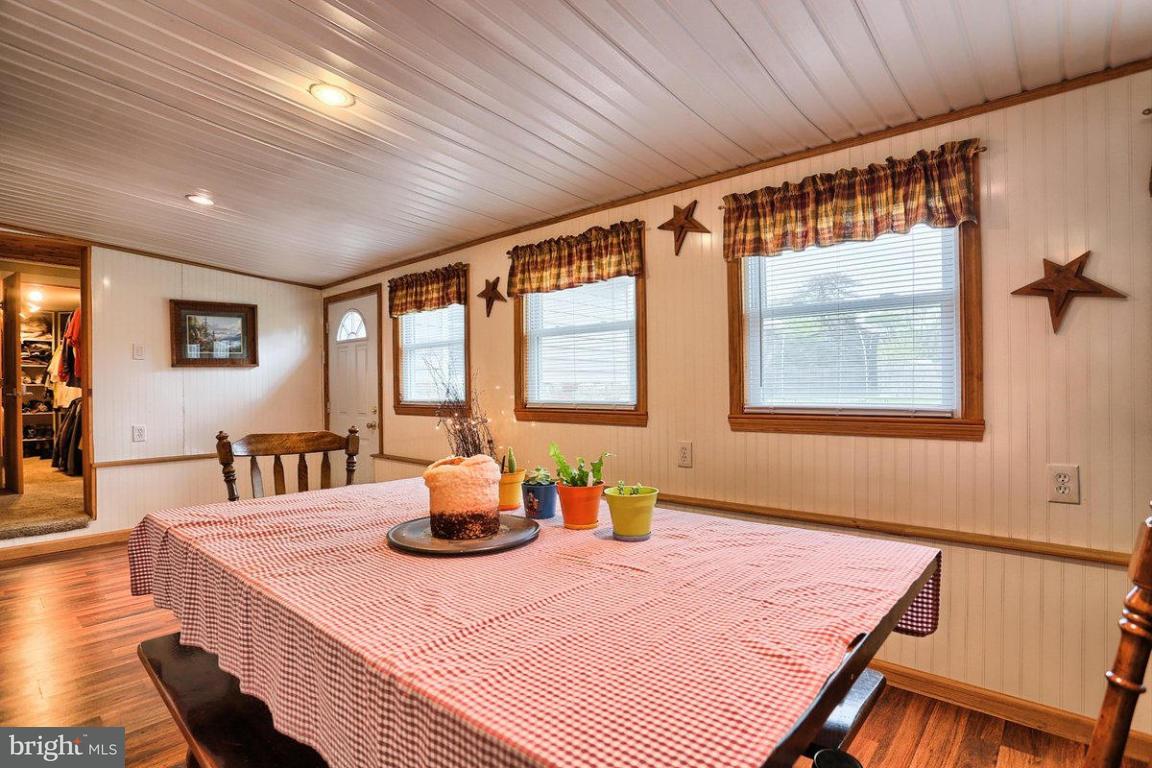 123 Oakview Road Lancaster, PA 17602 - Photo 14 of 32 Gallery Image 14