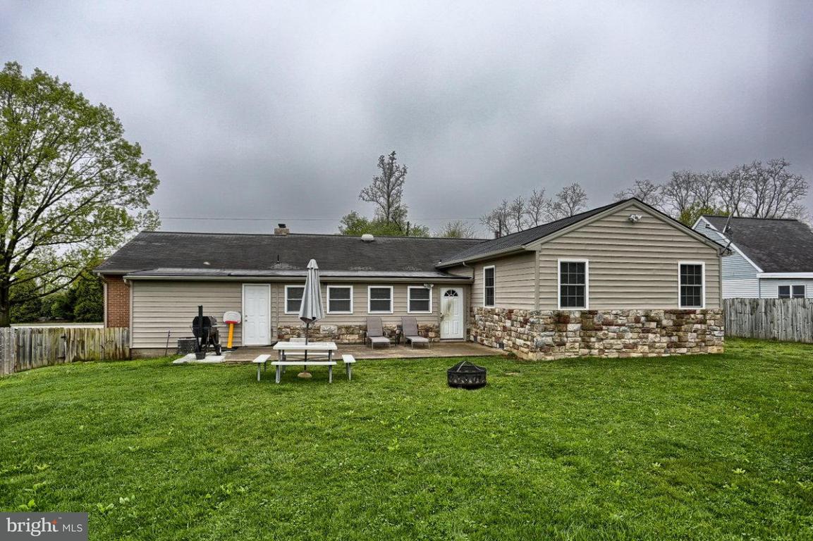123 Oakview Road Lancaster, PA 17602 - Photo 28 of 32 Gallery Image 28