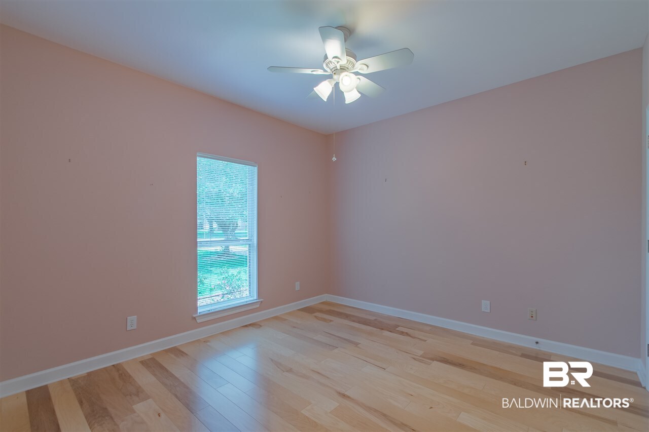 163 Hawthorne Circle Fairhope, AL 36532 - Photo 28 of 37 Bedroom 3