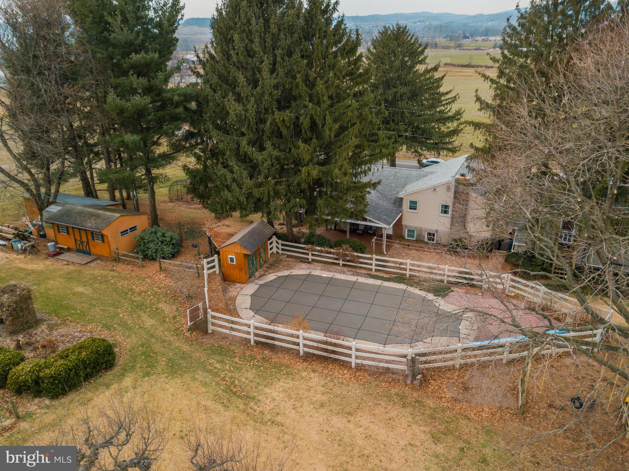 740 Pine Street Barto, PA 19504 - Photo 5 of 42