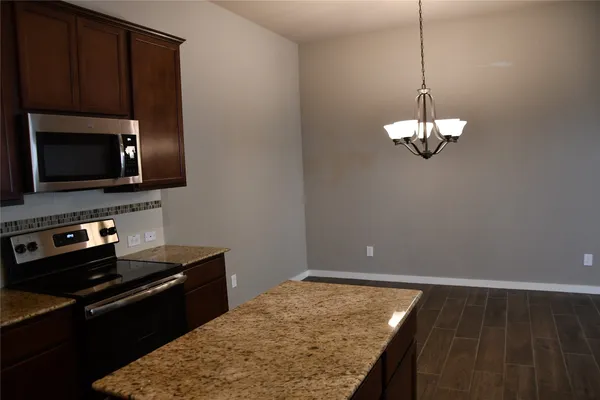 $1,845 | 106 Wickersham, Unit B, Conroe, TX 77304